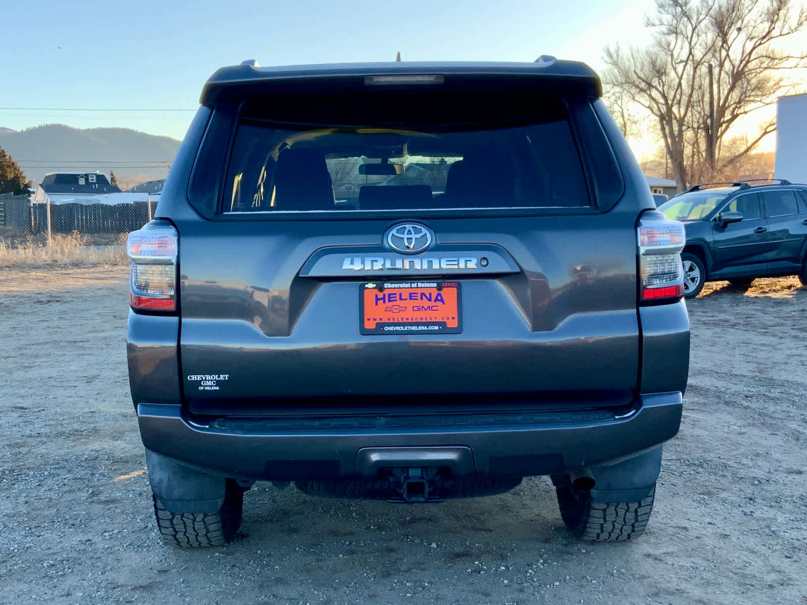 Used 2018 Toyota 4Runner SR5 image 3