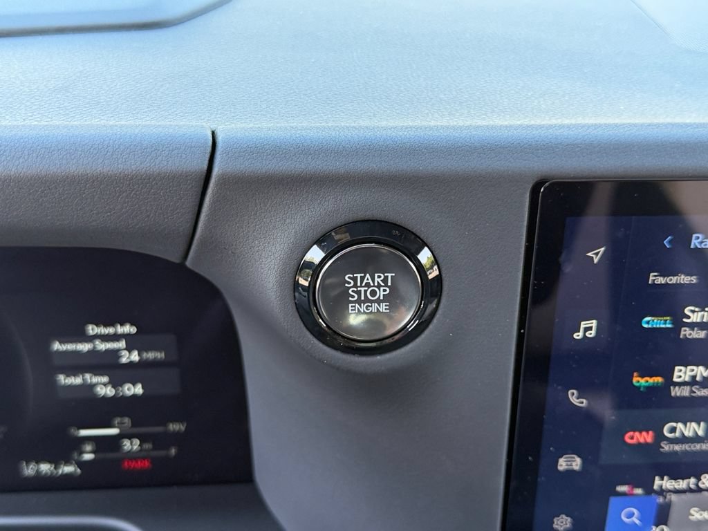 Certified 2026 Lexus GX 550 AWD/4WD image 36