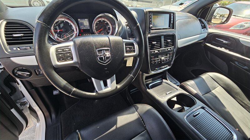 Used 2017 Dodge Grand Caravan GT FWD image 10