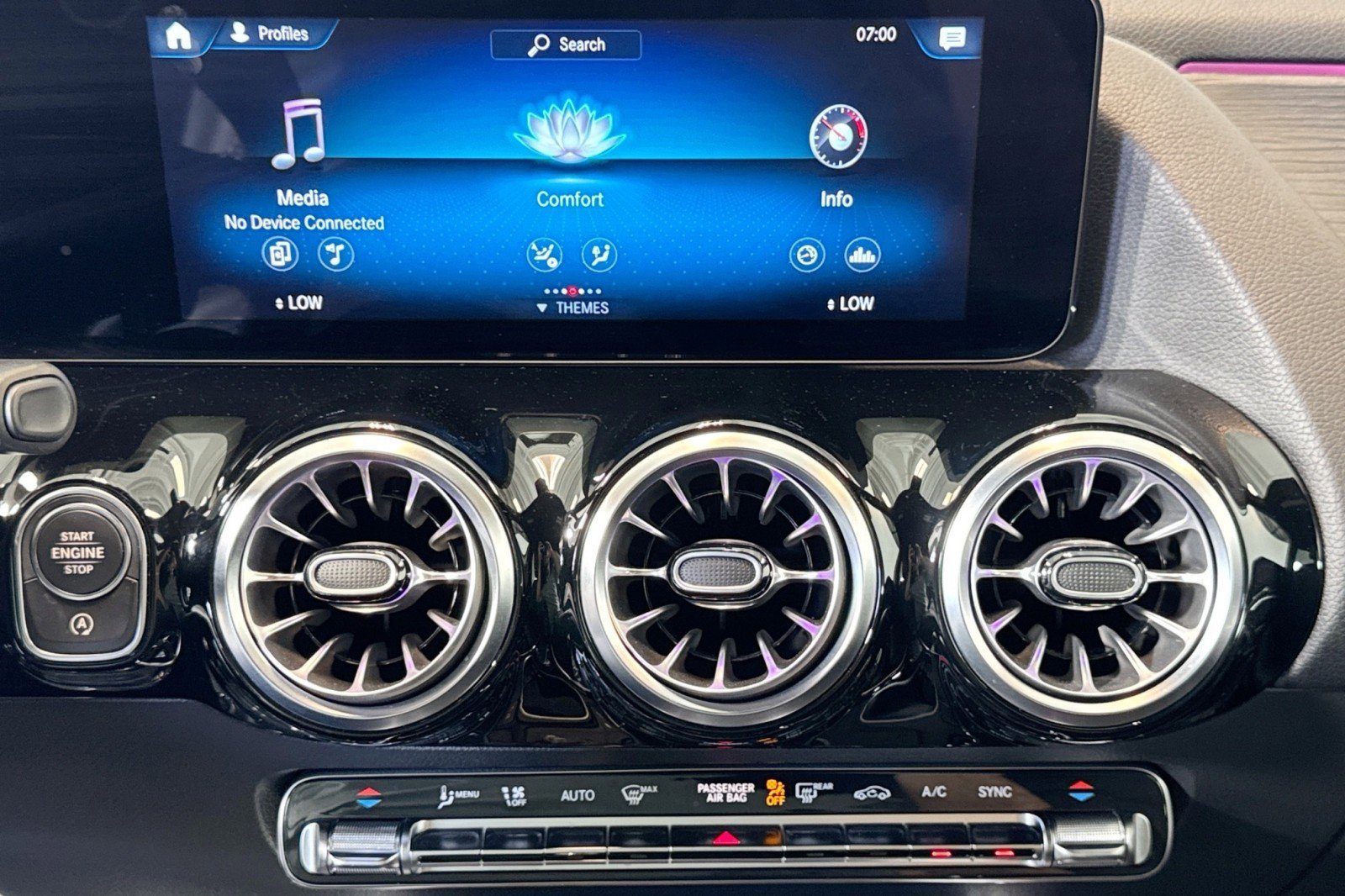 Certified 2023 Mercedes-Benz GLA 250 4MATIC w/ Premium Package image 13