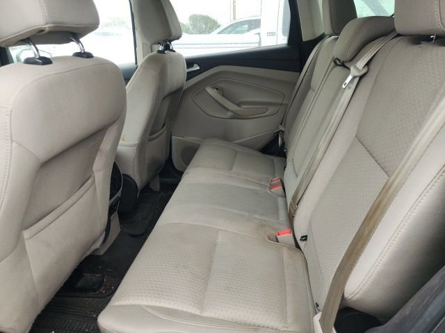 Used 2017 Ford Escape SE w/ Equipment Group 201A image 4