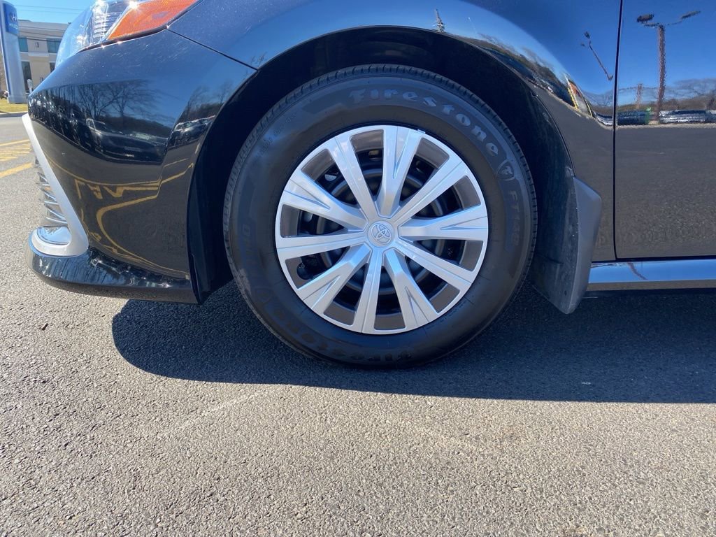 Used 2022 Toyota Camry LE w/ Cold Weather Package image 9