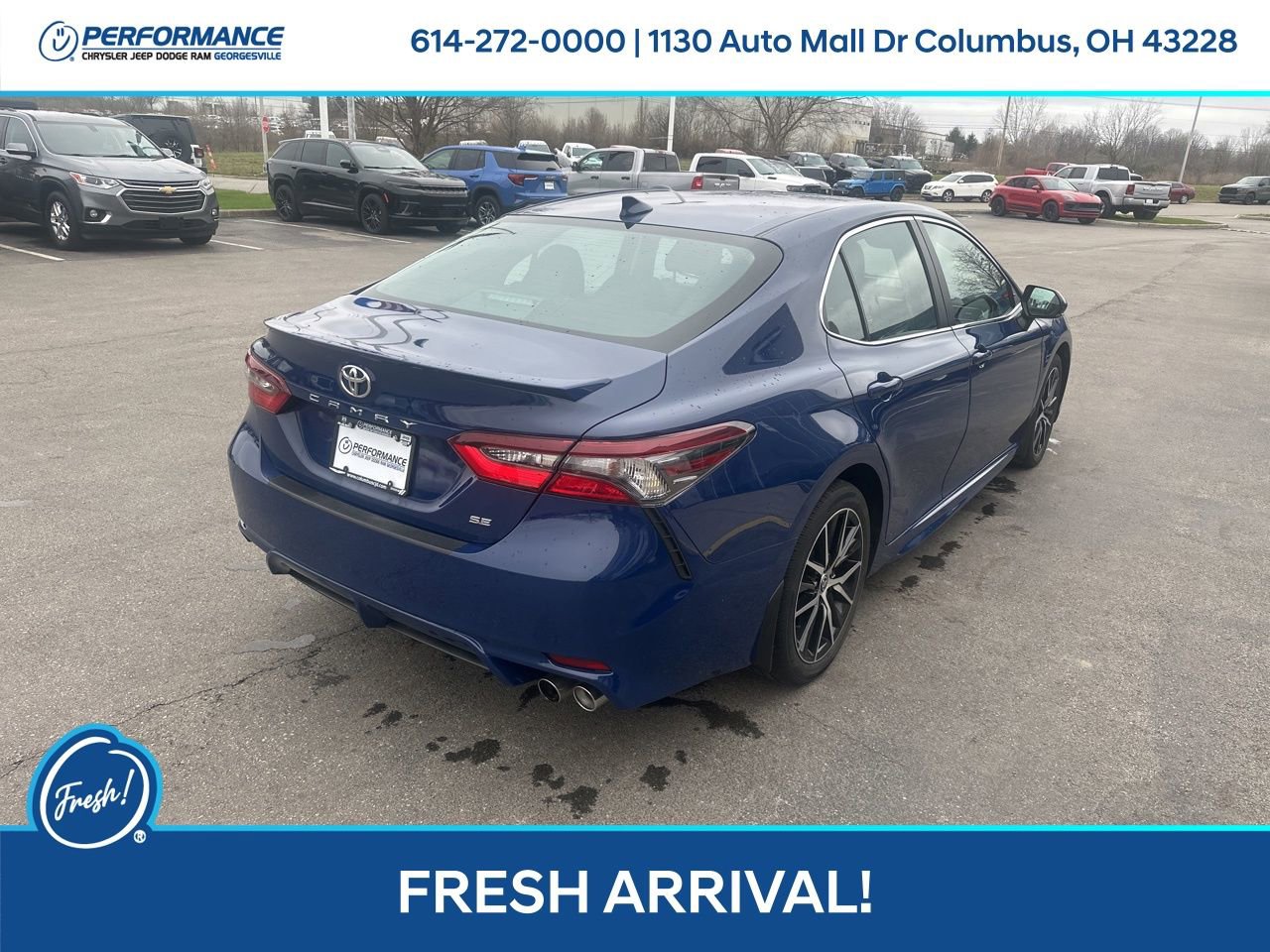 Used 2023 Toyota Camry SE image 4