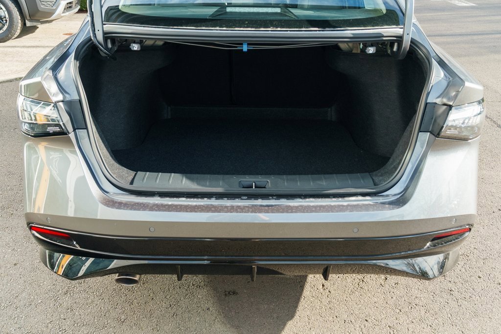 New 2026 Nissan Sentra SR w/ SR Premium Package image 8