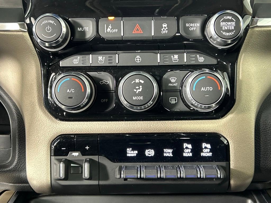 Used 2022 RAM 3500 Laramie w/ Max Tow Package image 24