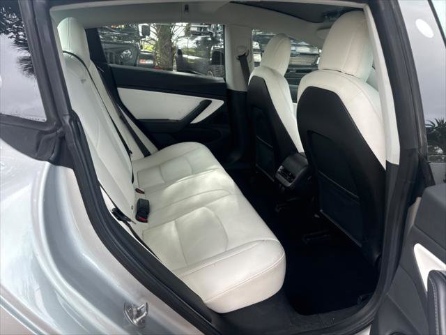 Used 2018 Tesla Model 3 Long Range image 22