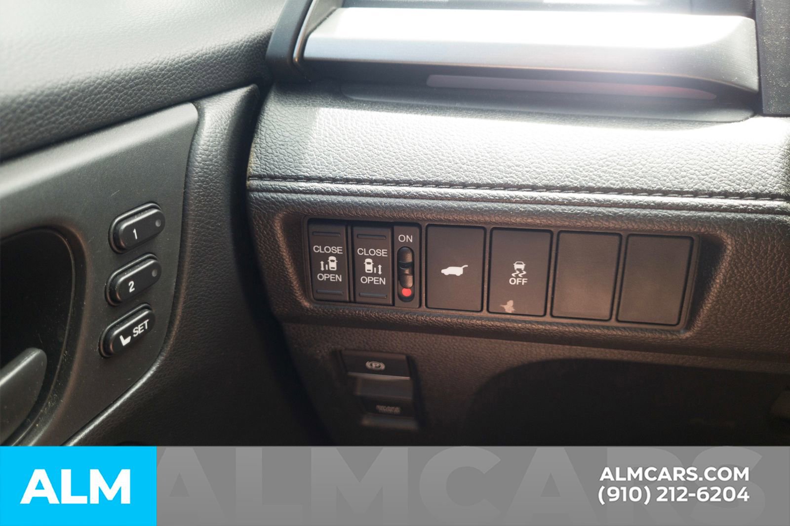 Used 2025 Honda Odyssey Sport-L image 32