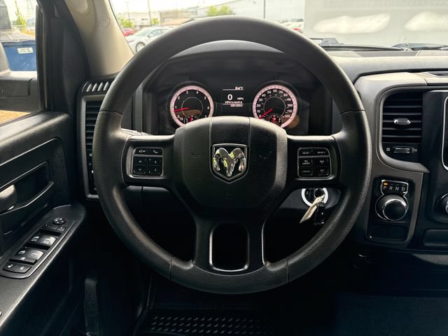 Used 2018 RAM 1500 Express RWD image 19