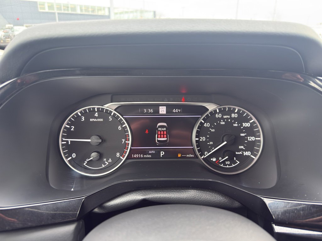 Certified 2024 Nissan Pathfinder SL w/ Black Appearance Package image 17