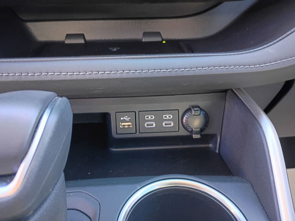 Used 2024 Toyota Highlander XLE image 26