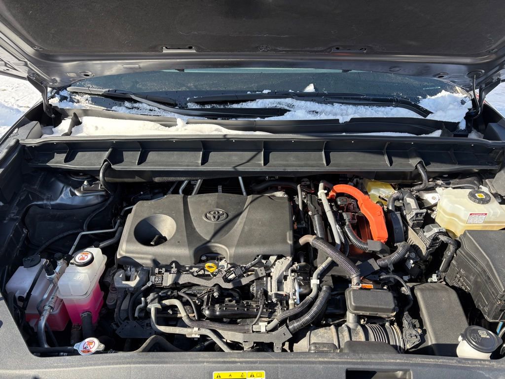 Certified 2021 Toyota Highlander XLE image 9