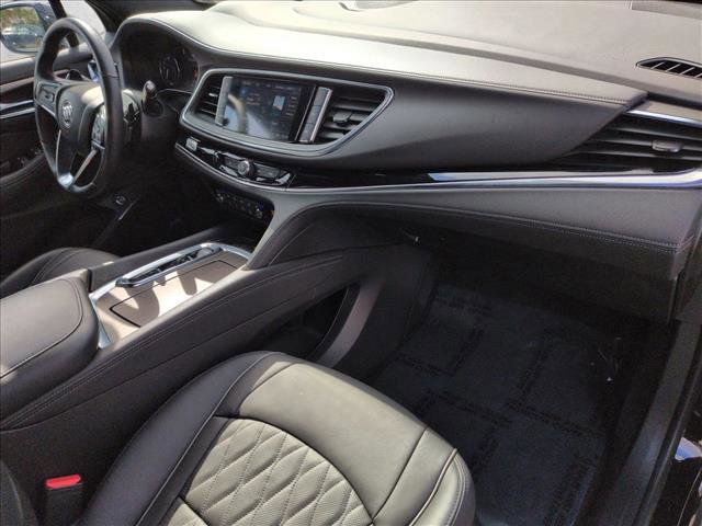 Used 2023 Buick Enclave Avenir w/ Avenir Technology Package image 24