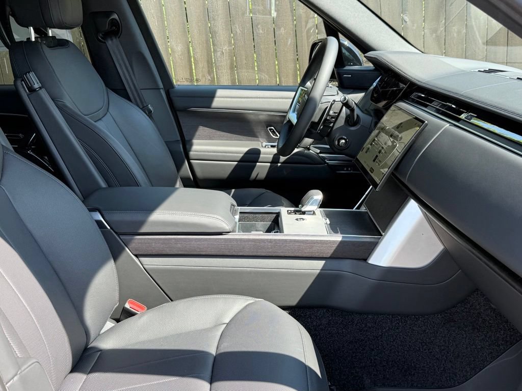 New 2026 Land Rover Range Rover SE AWD/4WD image 12
