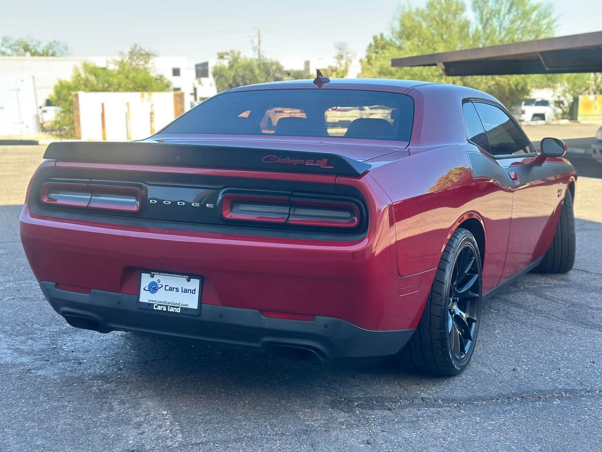 Used 2016 Dodge Challenger SRT Hellcat image 3