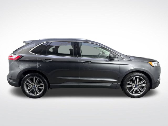 Used 2020 Ford Edge Titanium w/ Class II Trailer Tow Package AWD/4WD image 36