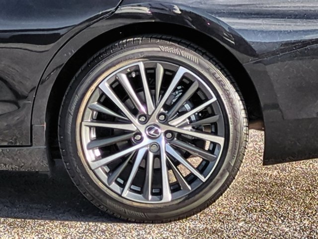 Used 2025 Lexus ES 300h w/ Premium Package FWD image 37