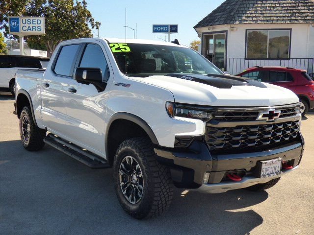 Used 2025 Chevrolet Silverado 1500 ZR2 w/ Technology Package image 1