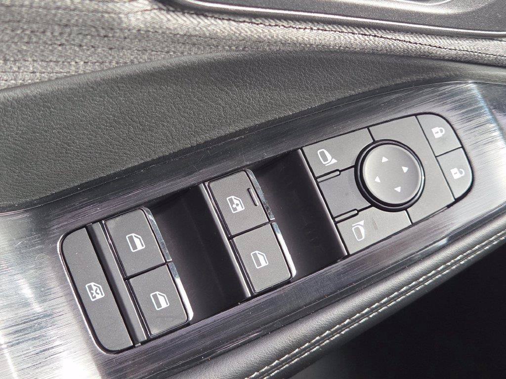 Certified 2023 Nissan Rogue SV AWD/4WD image 8