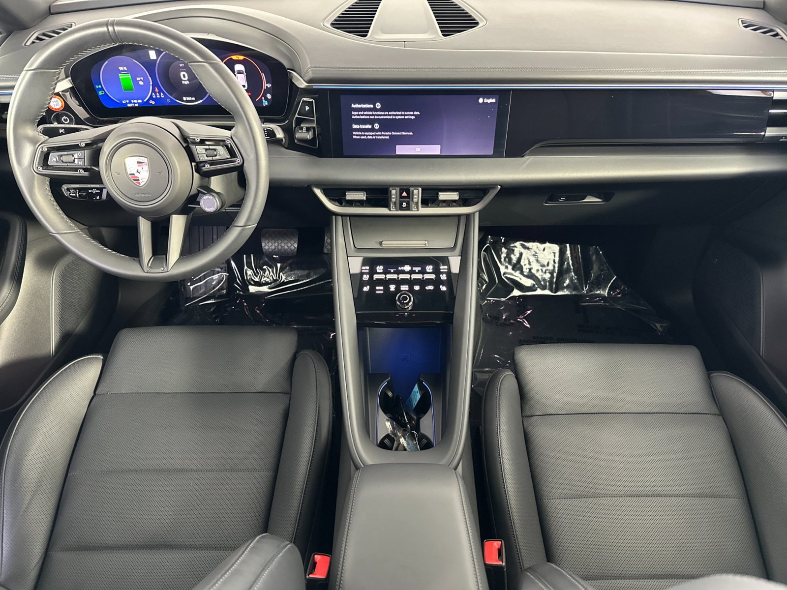 Certified 2025 Porsche Macan Electric RWD image 6