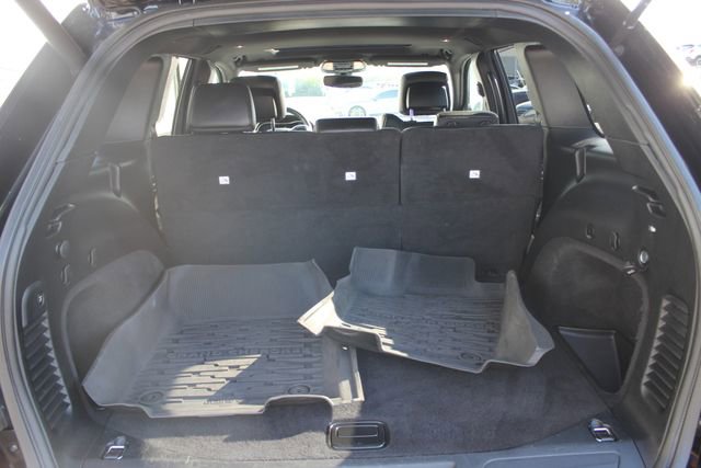 Used 2020 Jeep Grand Cherokee Altitude AWD/4WD image 25