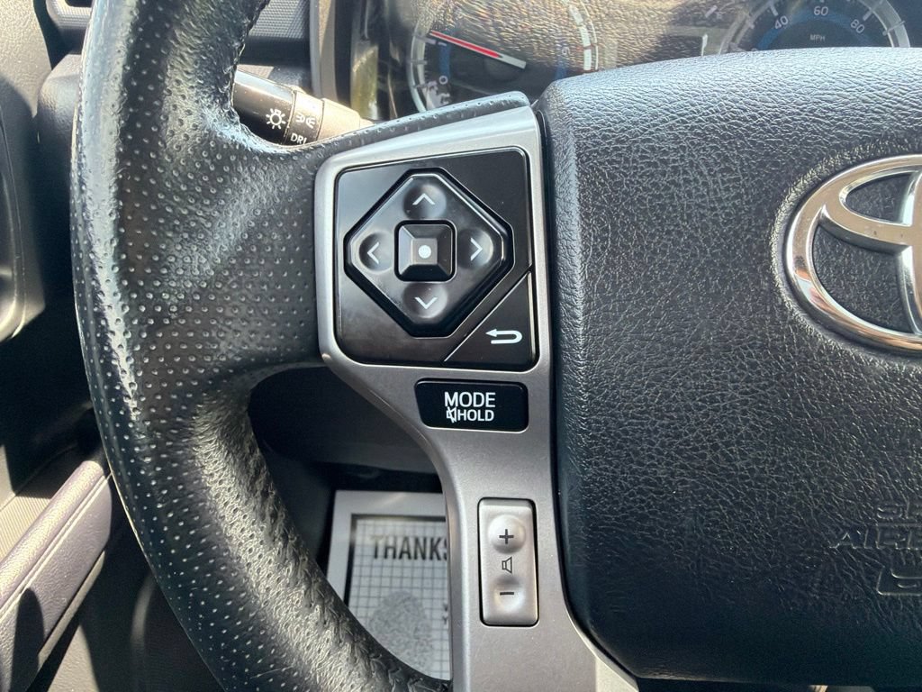 Used 2018 Toyota 4Runner SR5 AWD/4WD image 29