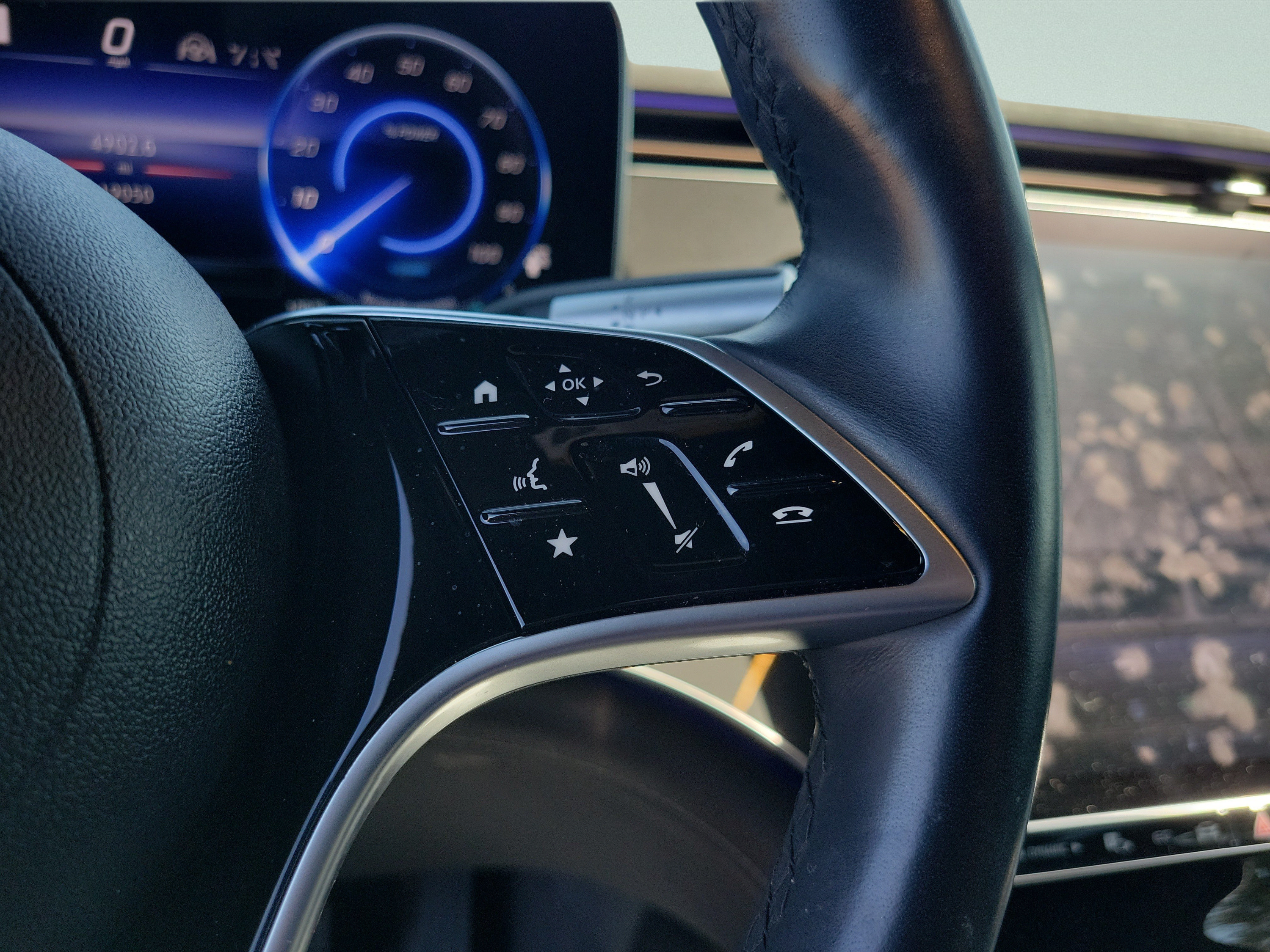 Certified 2023 Mercedes-Benz EQS 450+ SUV image 24