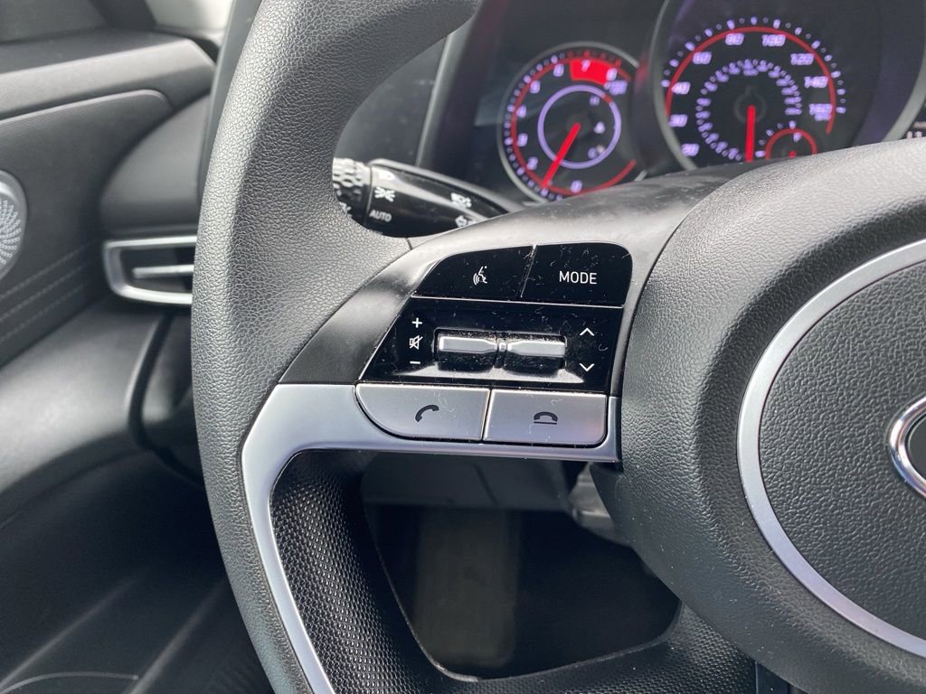 Certified 2021 Hyundai Elantra SE image 20