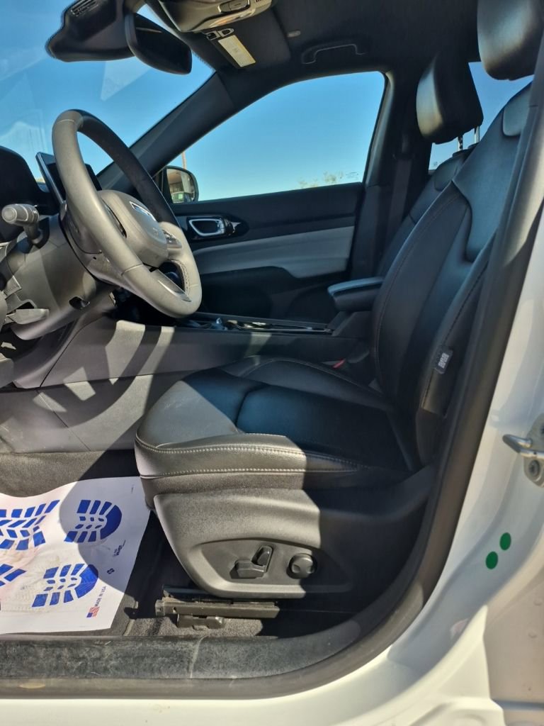 Used 2024 Jeep Compass Limited AWD/4WD image 22