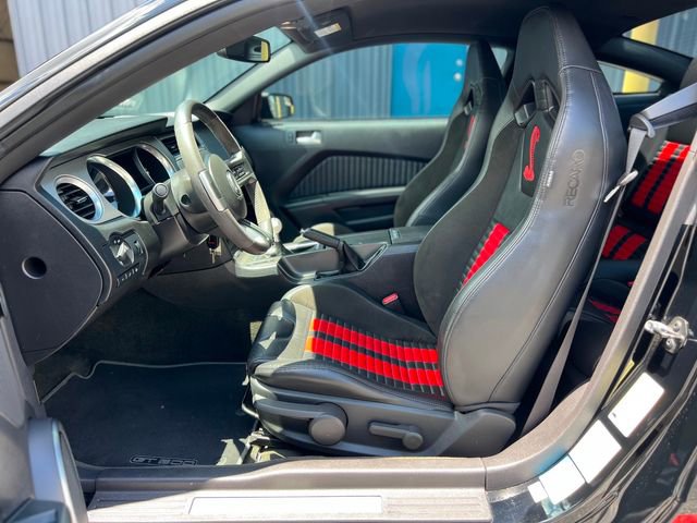 Used 2013 Ford Mustang Shelby GT500 RWD image 87