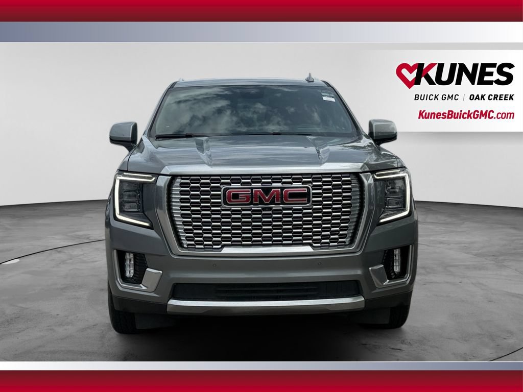 Used 2023 GMC Yukon Denali AWD/4WD image 3