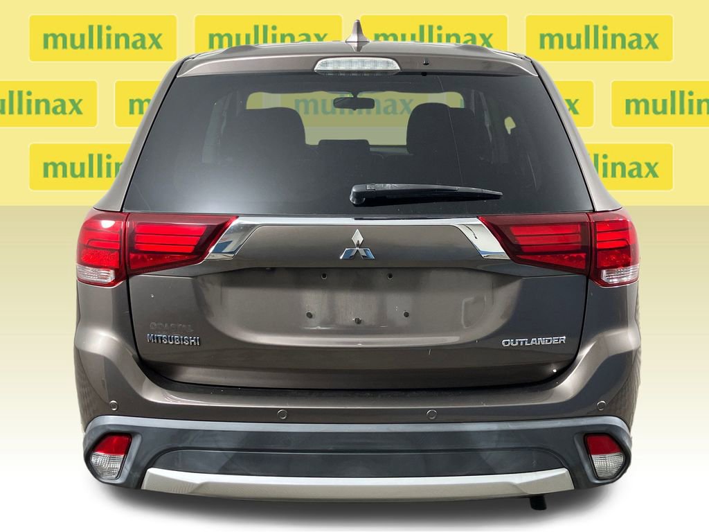 Used 2018 Mitsubishi Outlander ES image 7