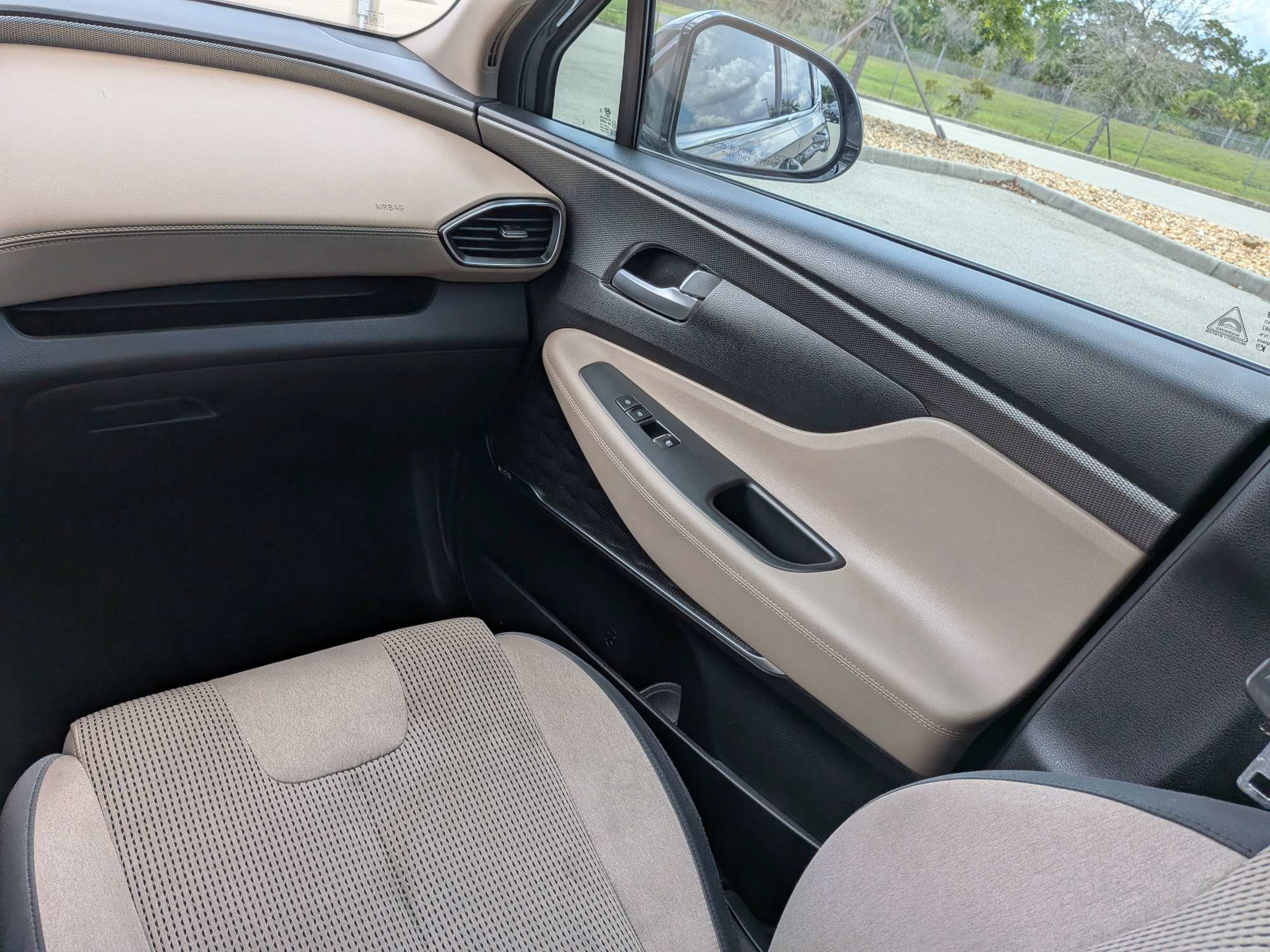 Used 2019 Hyundai Santa Fe SEL w/ Cargo Package FWD image 21