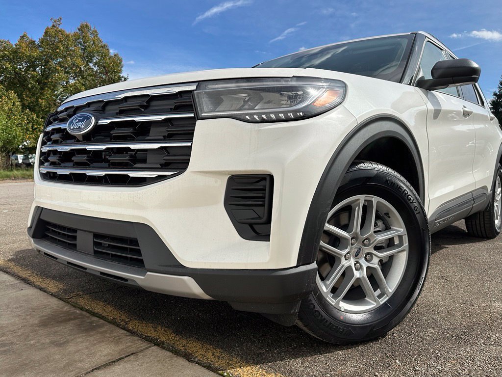 New 2026 Ford Explorer Active AWD/4WD image 32