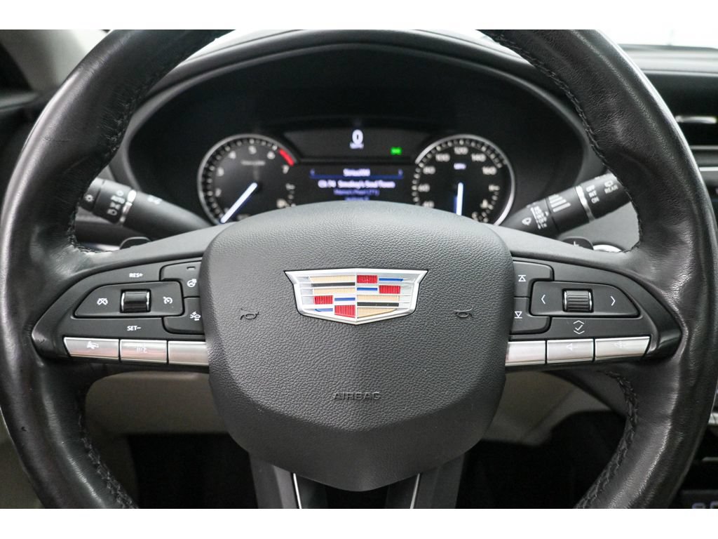 Used 2020 Cadillac XT4 Luxury w/ Cold Weather Package AWD/4WD image 35