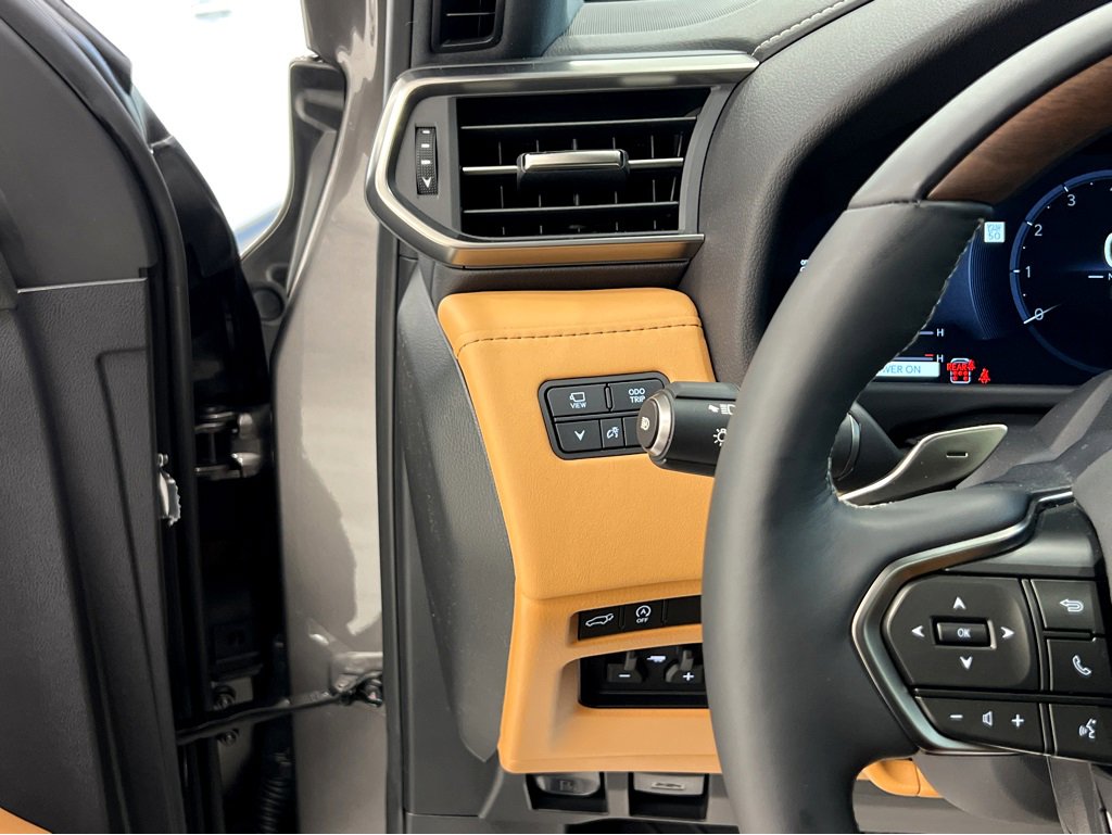 New 2026 Lexus LX 600 4WD w/ Accessory Package (2T) image 41