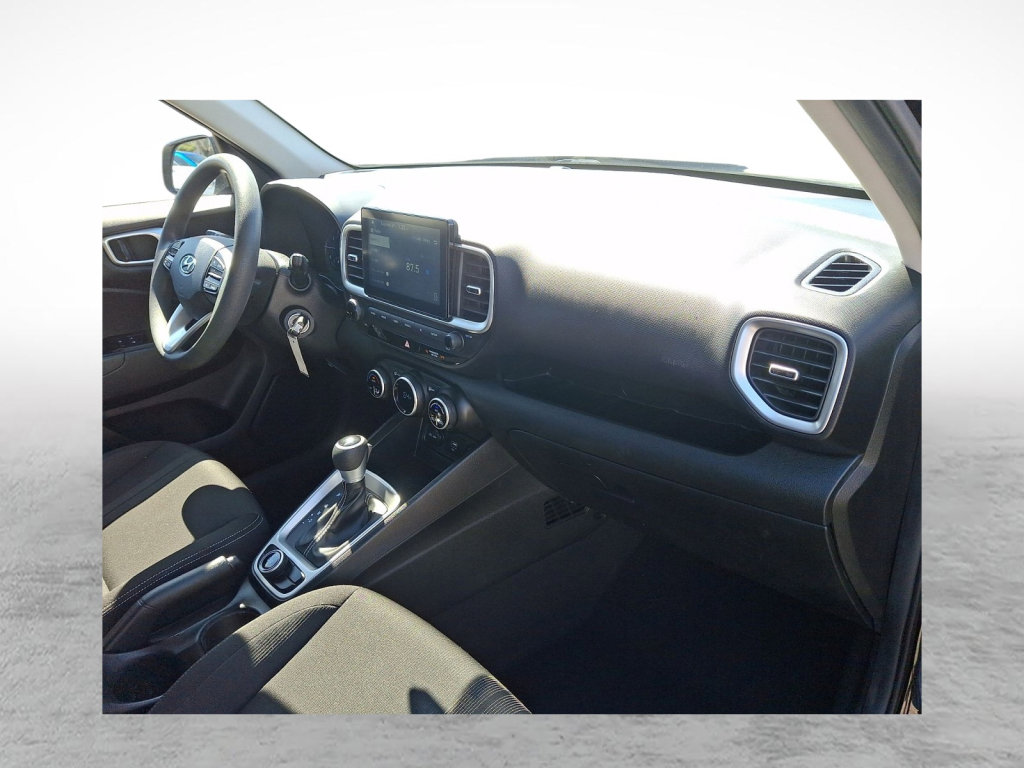 Used 2020 Hyundai Venue SEL image 12