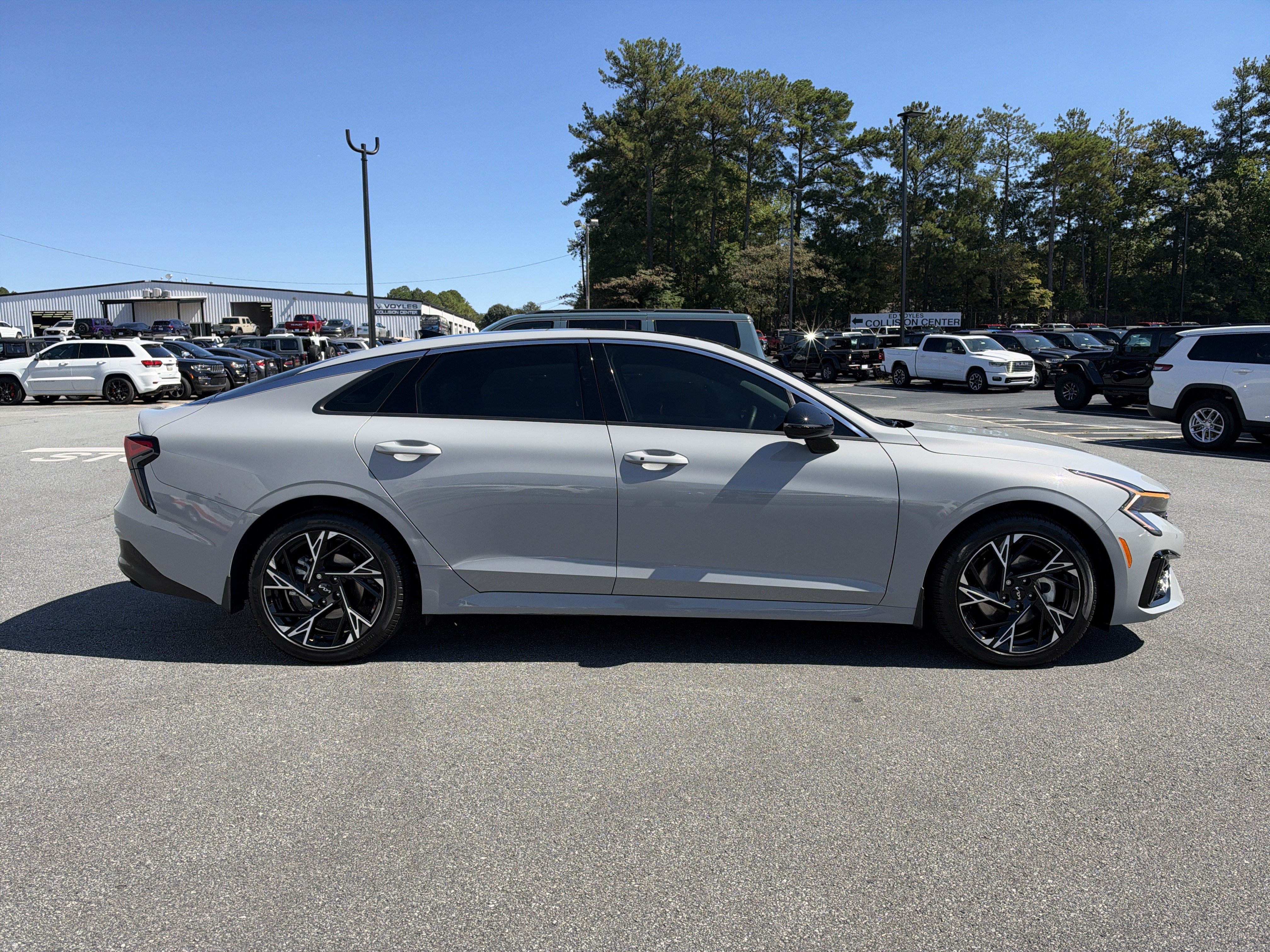 Used 2025 Kia K5 GT-Line w/ GT-Line Premium Package FWD image 9