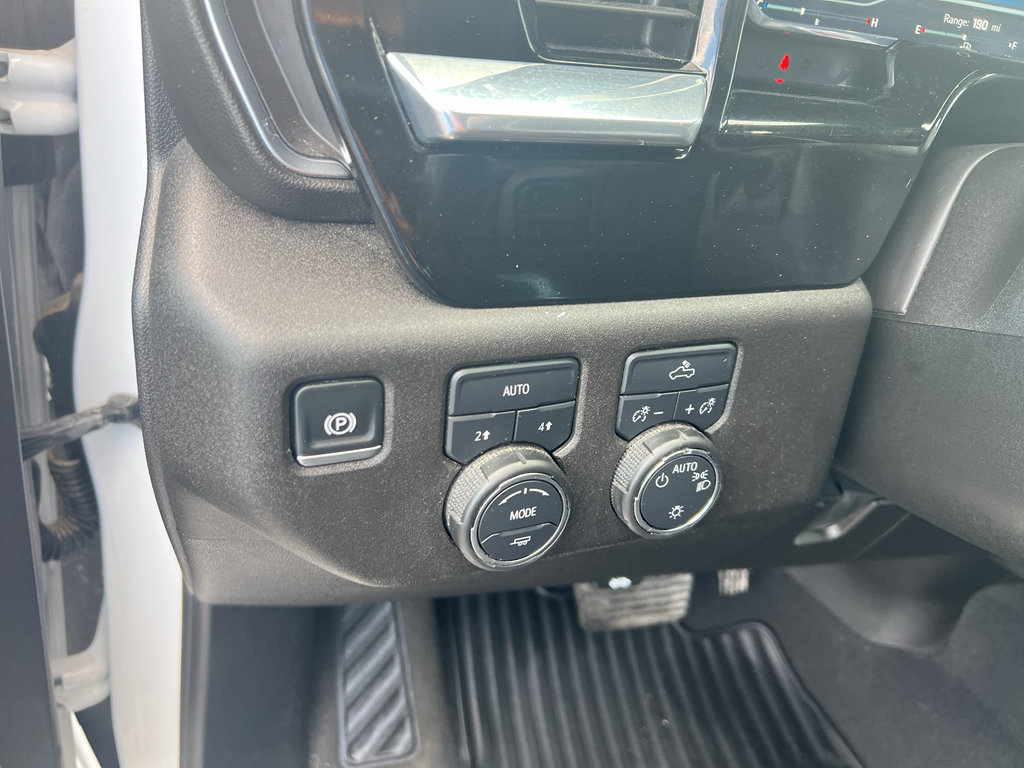Used 2025 Chevrolet Silverado 1500 LT AWD/4WD image 12