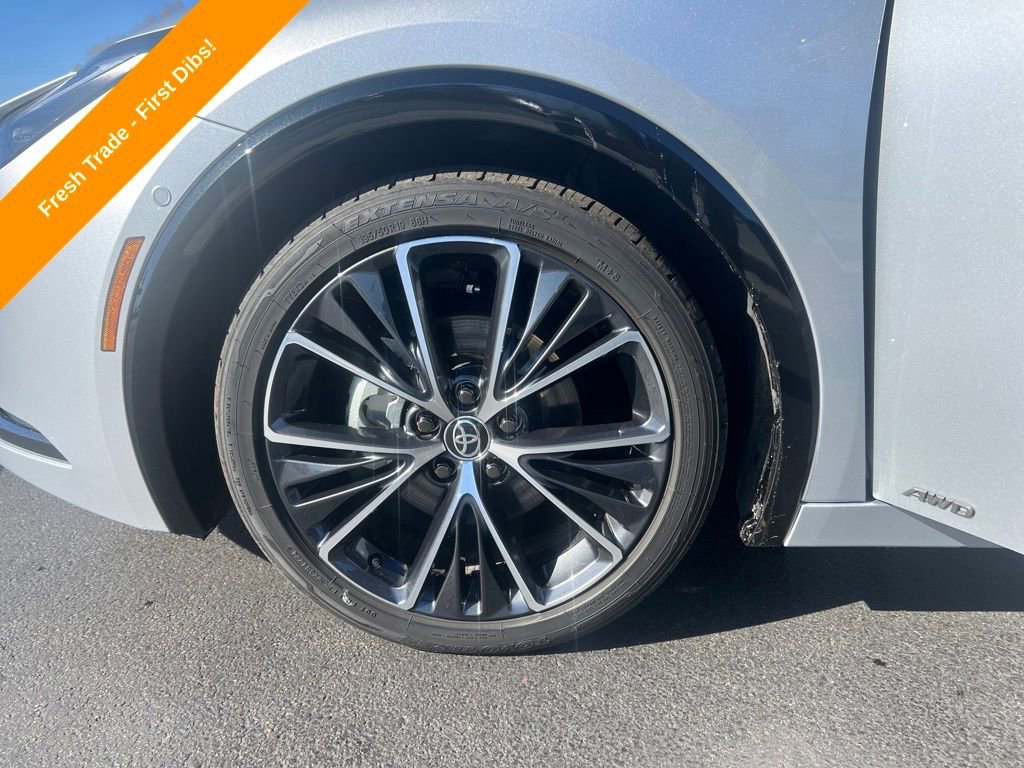 Used 2024 Toyota Prius Limited image 25