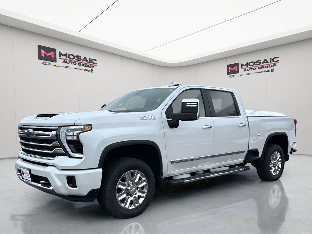 Used 2024 Chevrolet Silverado 3500 High Country w/ High Country Premium Package AWD/4WD image 8