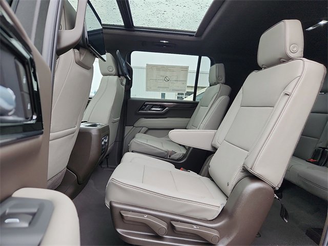 New 2026 GMC Yukon XL Elevation w/ Elevation Premium Package image 6