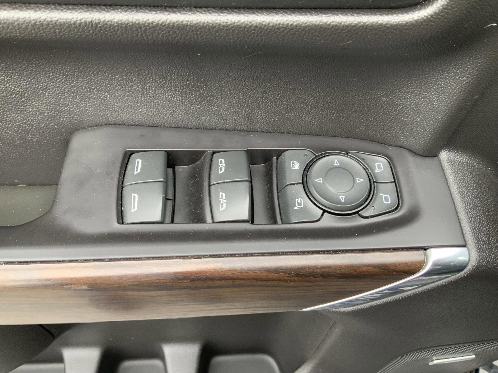Used 2019 GMC Sierra 1500 SLT w/ SLT Convenience Package AWD/4WD image 23