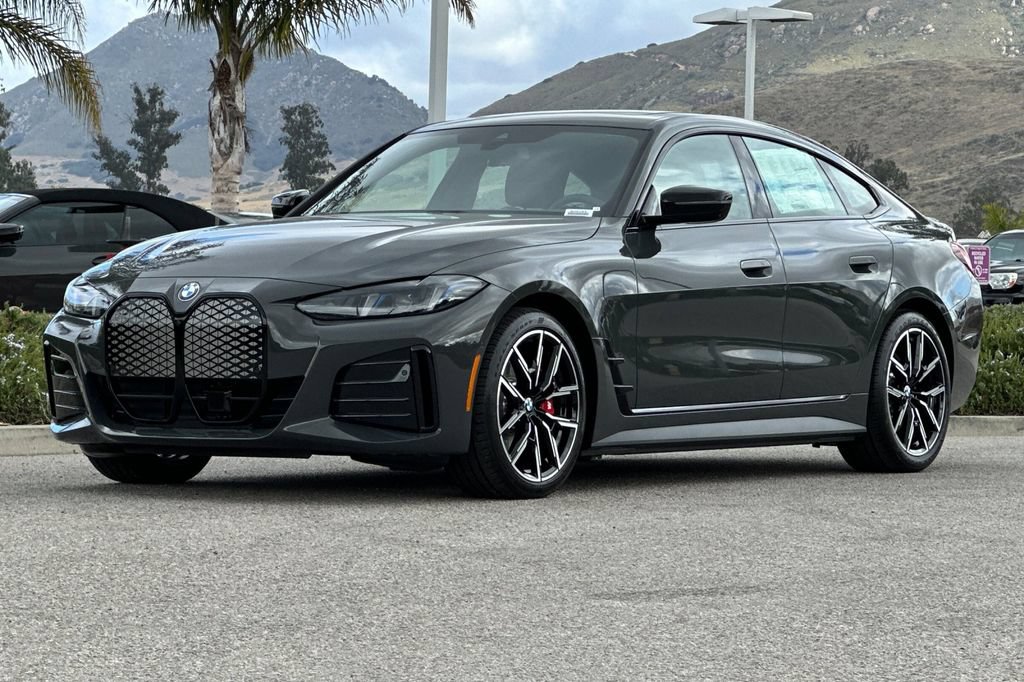 New 2026 BMW i4 eDrive40 w/ M Sport Package RWD image 7