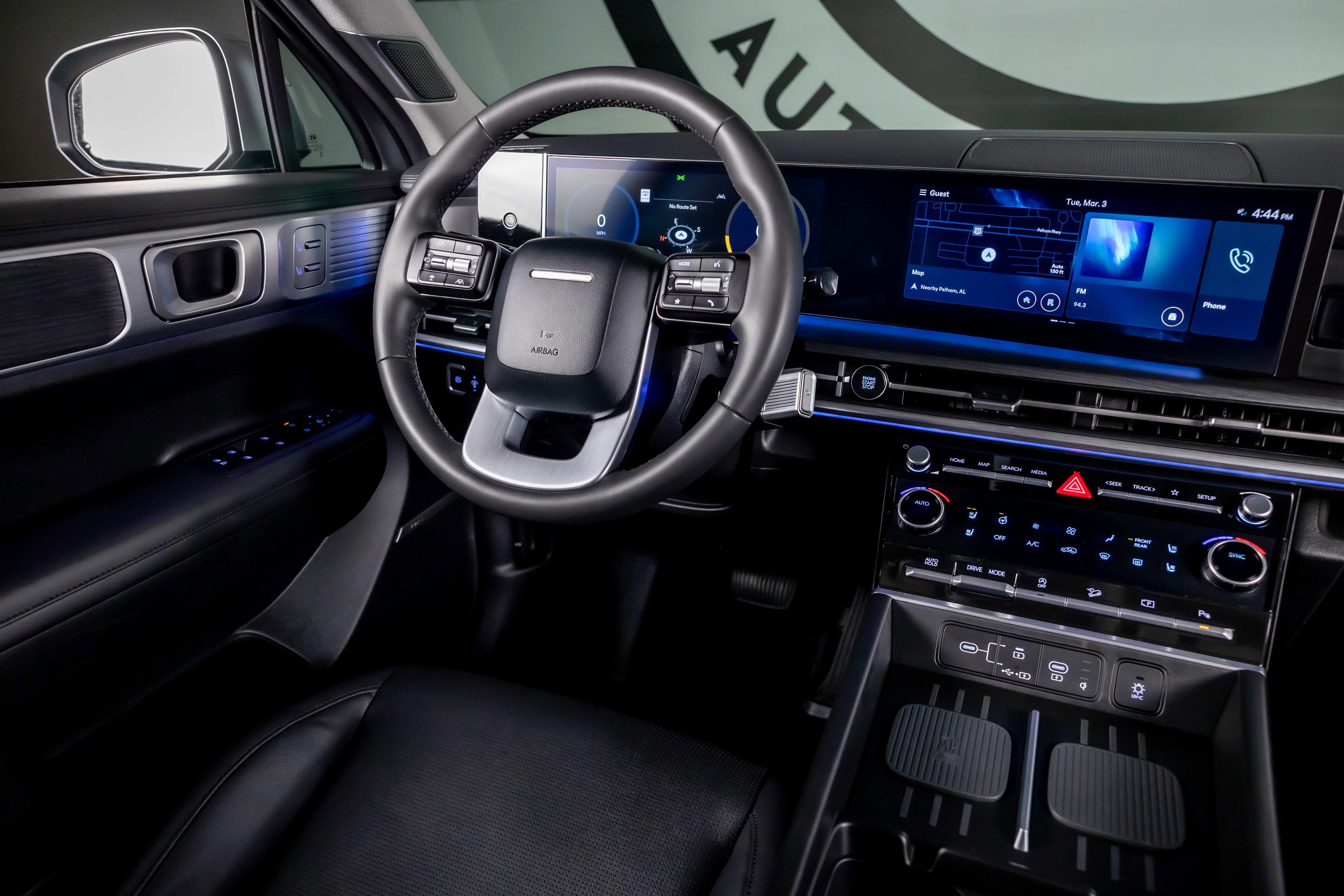 Used 2024 Hyundai Santa Fe Limited image 6