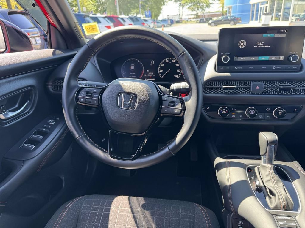 Certified 2025 Honda HR-V Sport image 11