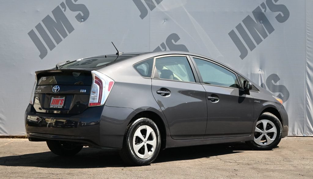 Used 2015 Toyota Prius Three FWD image 5