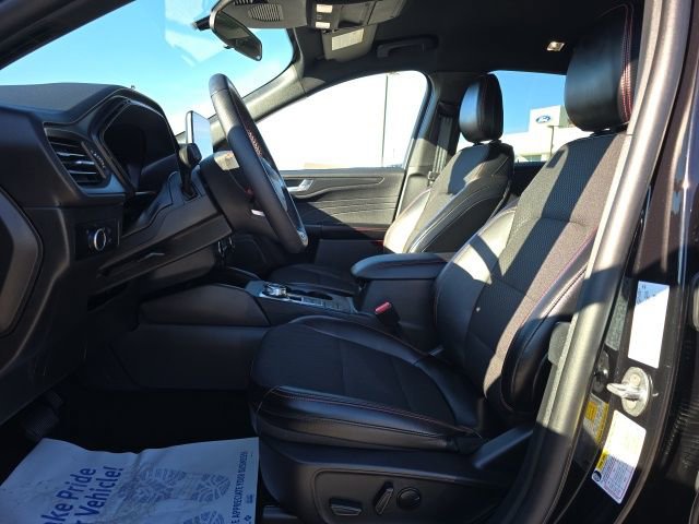 Used 2025 Ford Escape ST-Line image 11