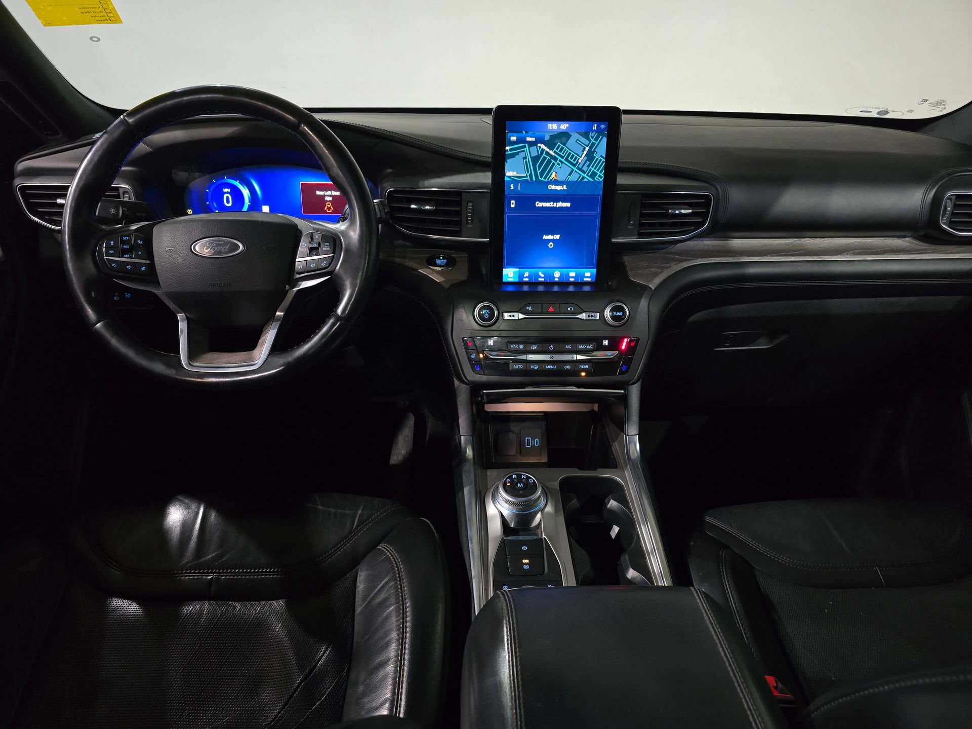 Used 2020 Ford Explorer Platinum w/ Premium Technology Package image 23