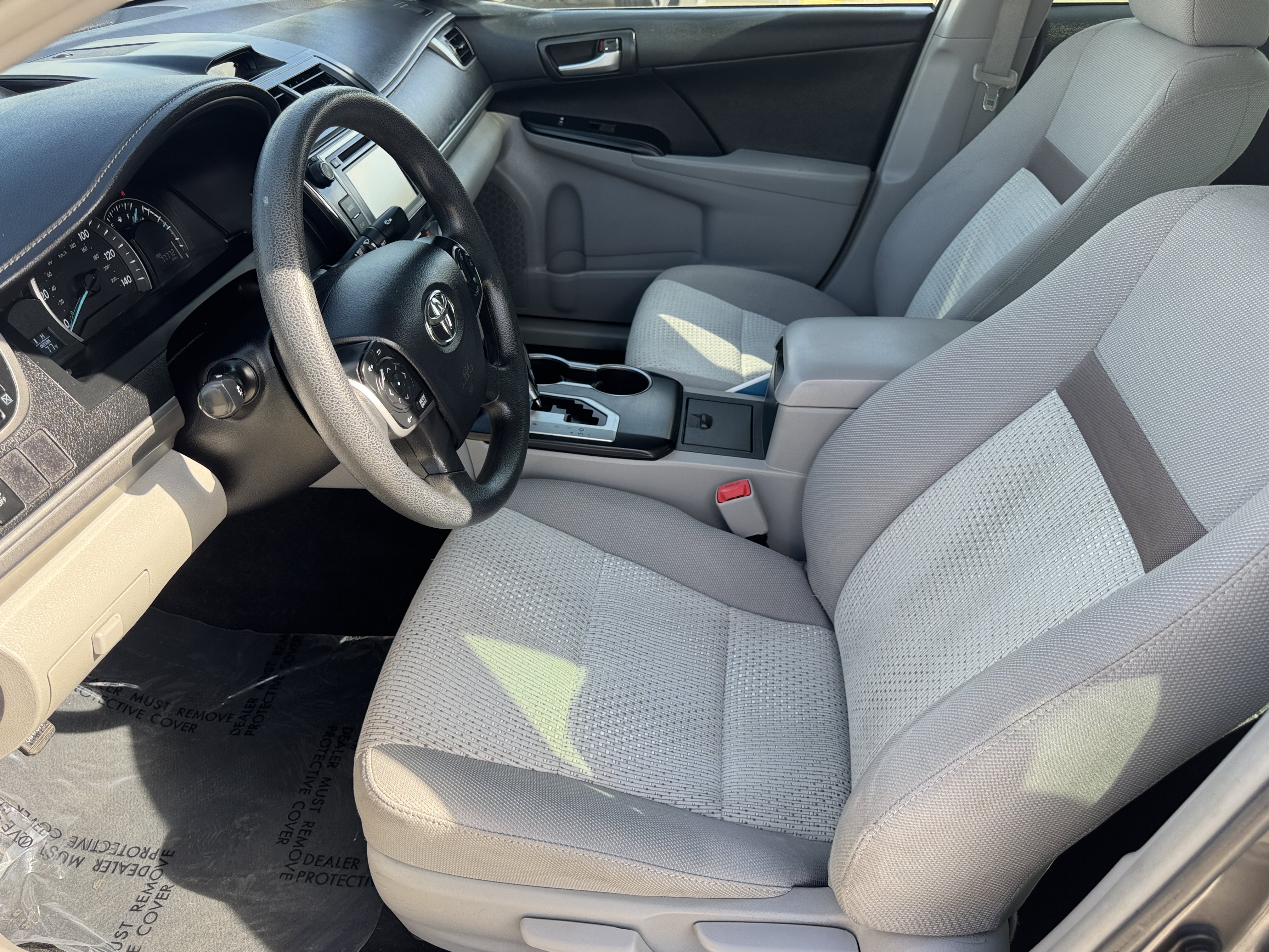 Used 2014 Toyota Camry LE FWD image 21