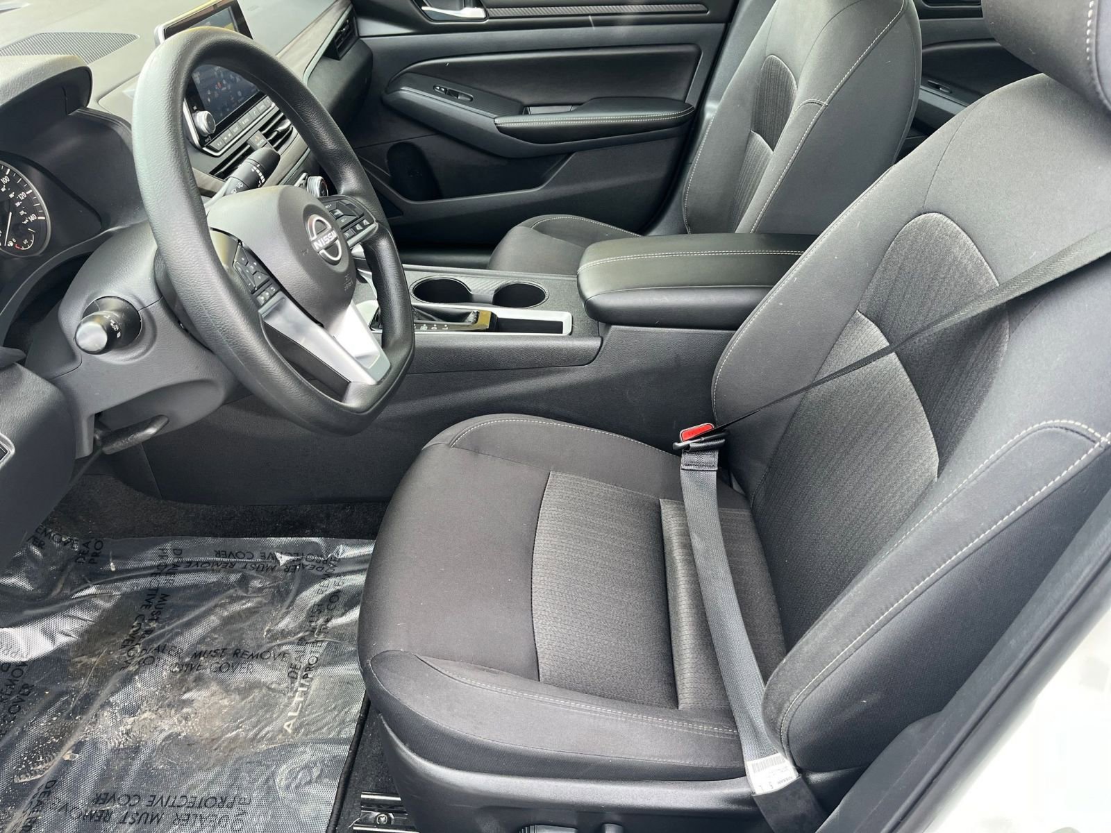 Used 2025 Nissan Altima 2.5 SV image 25